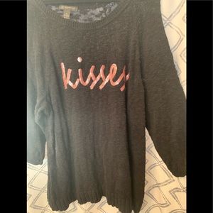 I-N-C kisses sweater